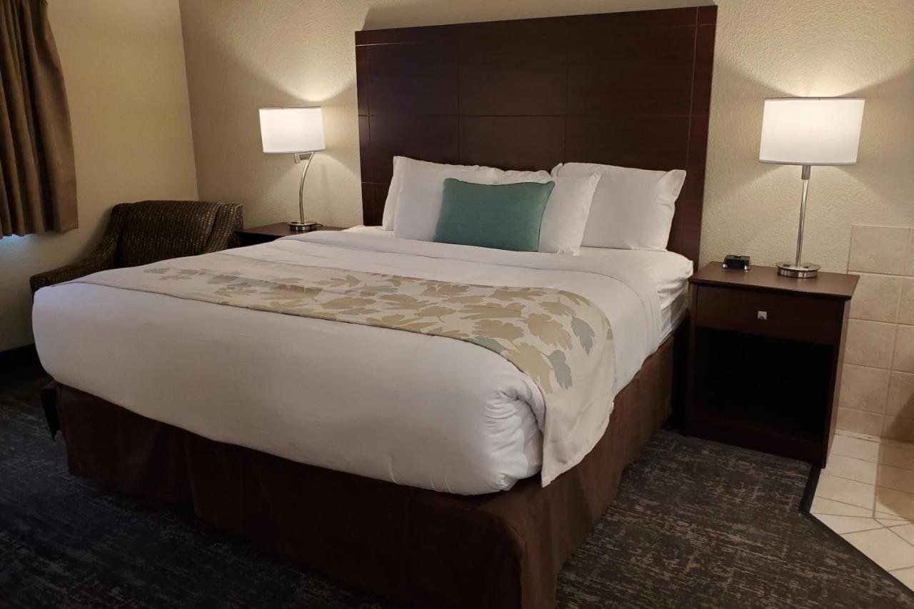Cobblestone Suites - Oshkosh Eksteriør bilde