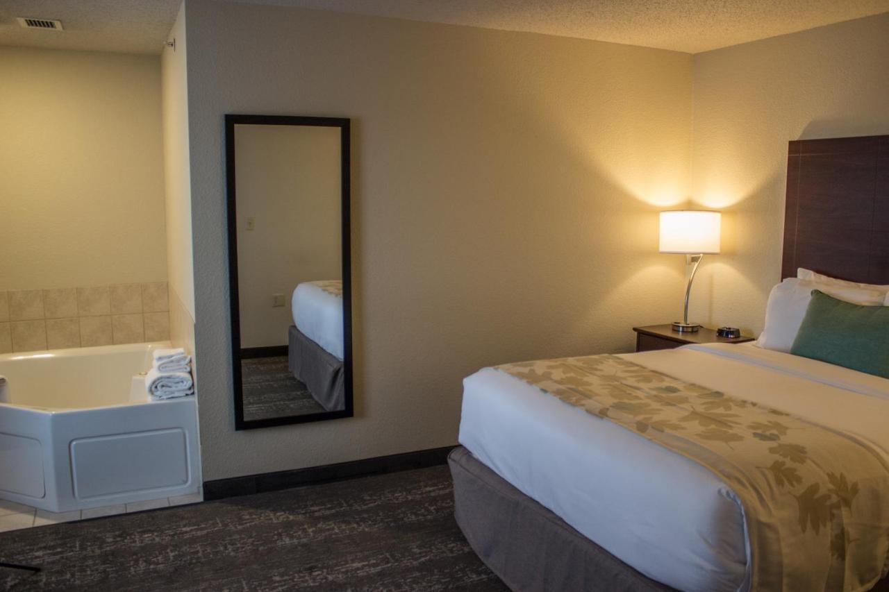 Cobblestone Suites - Oshkosh Eksteriør bilde